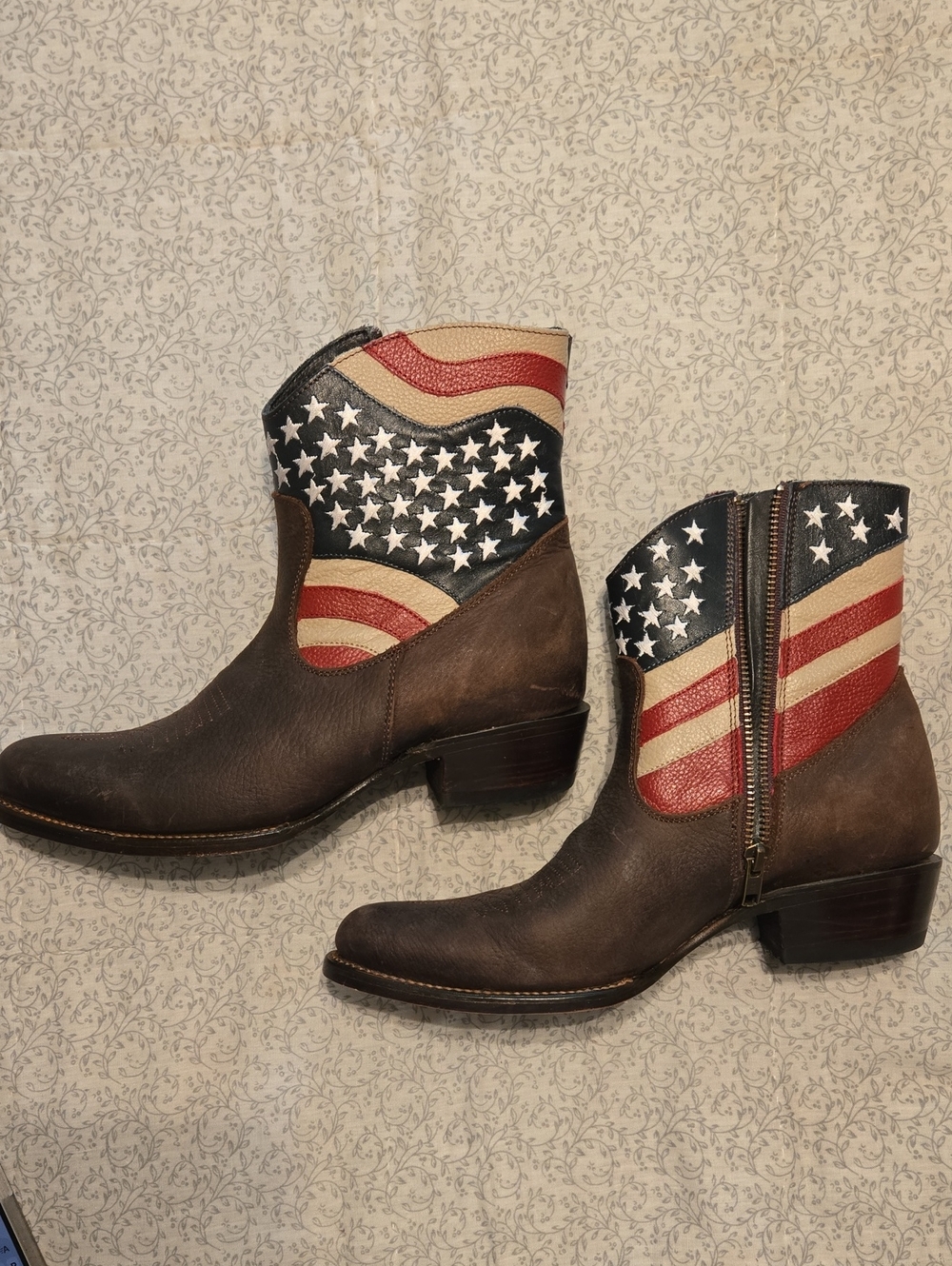 Woman's Western Ankle Boots with American Flag Accent - Brown. Size 8.5B